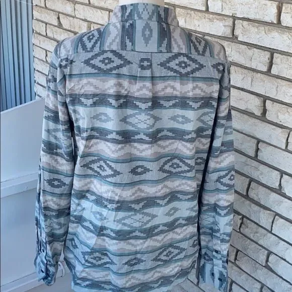 Aztec Pattern Shirt - Picture 5 of 7